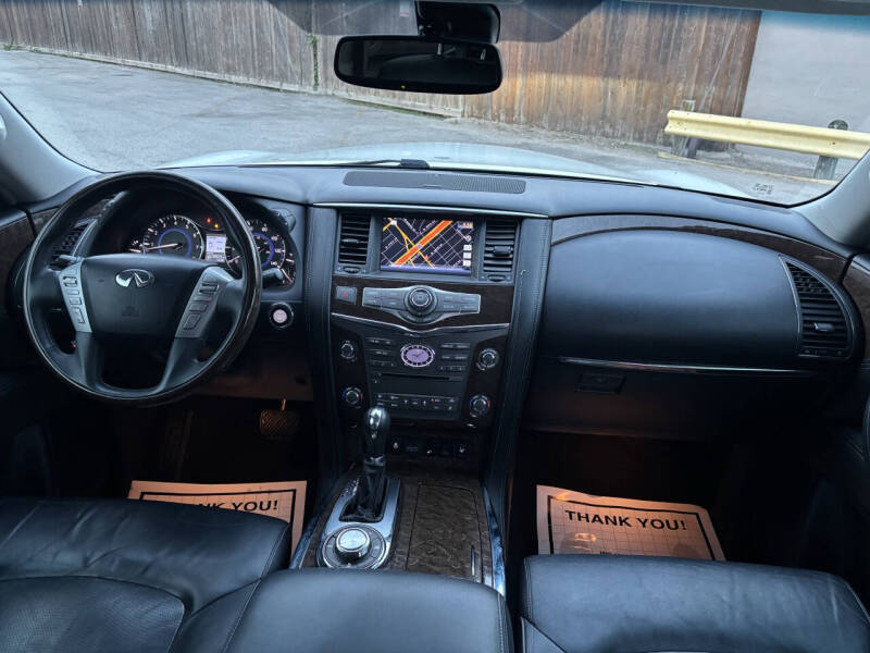 2016 Infiniti QX80
