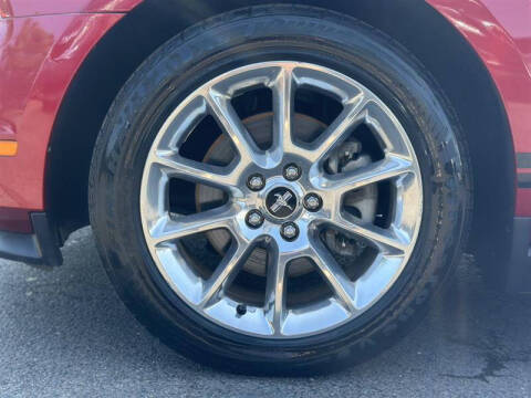 2011 Ford Mustang V6