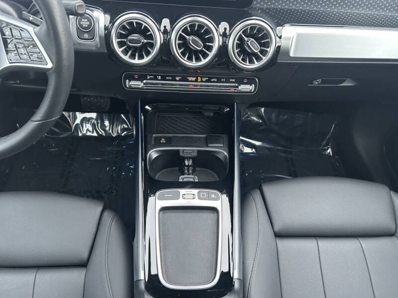 2025 Mercedes-Benz GLB GLB 250 4MATIC