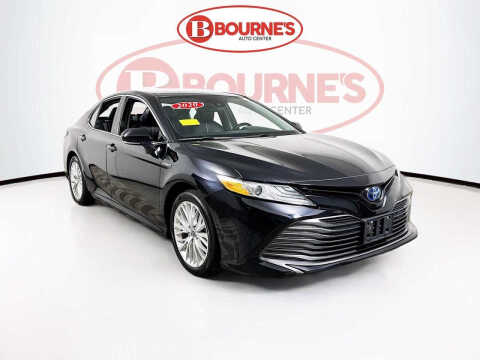 2020 Toyota Camry Hybrid XLE