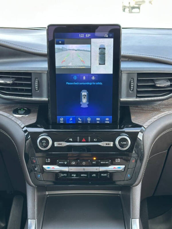 2021 Ford Explorer Platinum