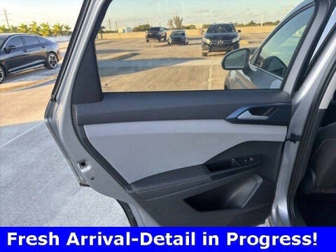 2024 Volkswagen Taos SE