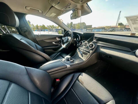 2017 Mercedes-Benz C-Class