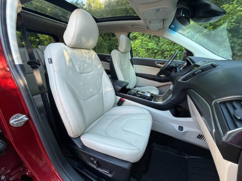 2019 Ford Edge Titanium
