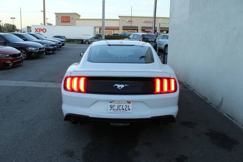 2019 Ford Mustang EcoBoost