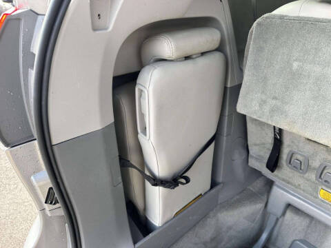 2014 Toyota Sienna XLE 8-Passenger