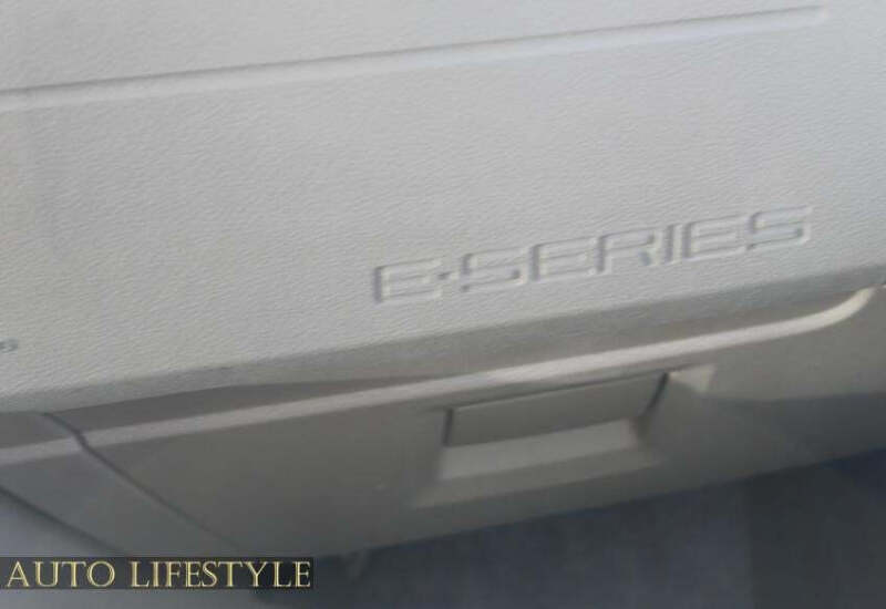 2014 Ford E-Series E-450 SD