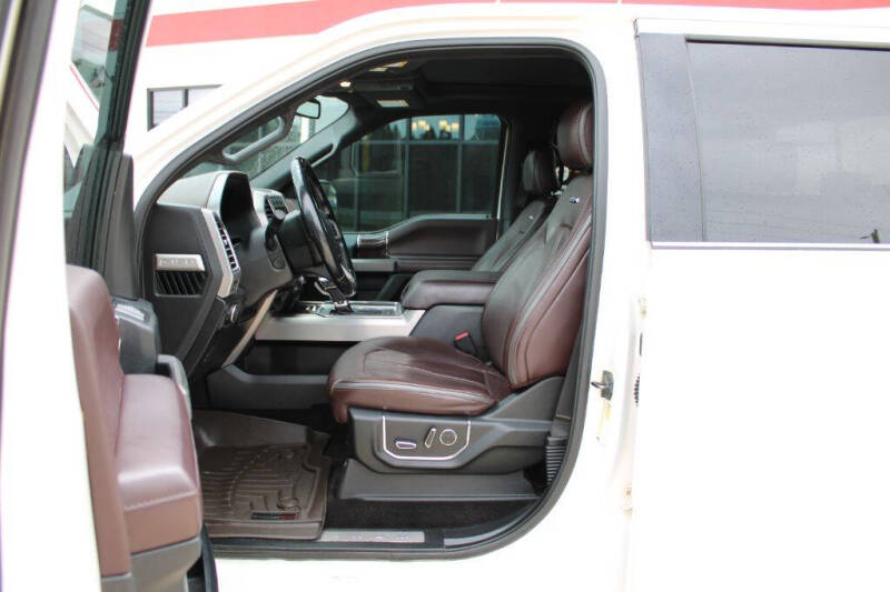 2017 Ford F-150 Platinum