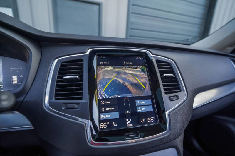 2018 Volvo XC90 T5 Momentum 7-Passenger