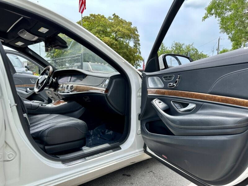 2016 Mercedes-Benz S-Class Sedan - $29,995