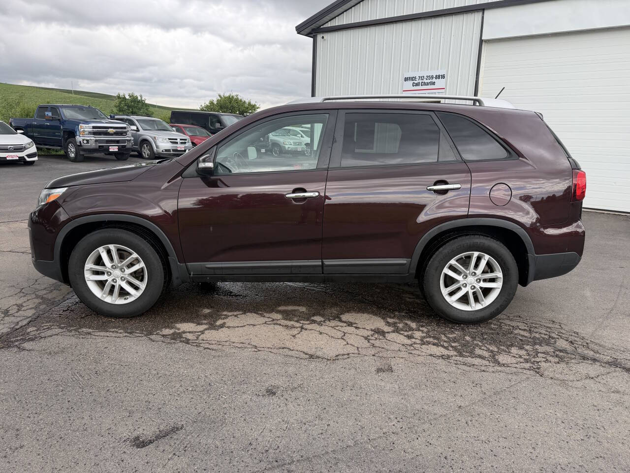 Red 2014 Kia Sorento LX LX 4dr SUV 2