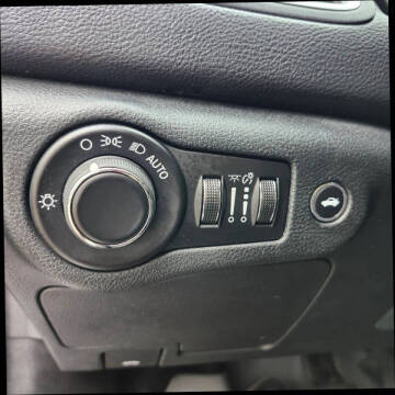 2015 Chrysler 200 LX