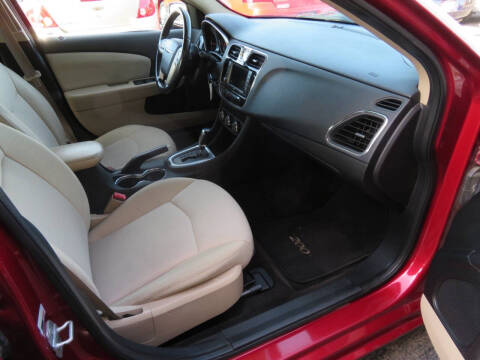 2011 Chrysler 200 Touring