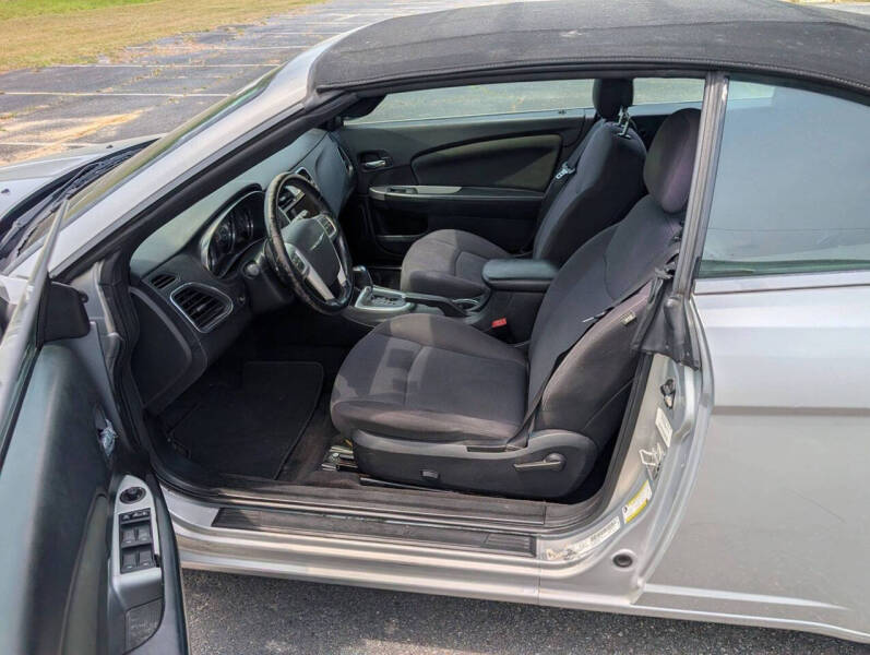 2012 Chrysler 200 Touring