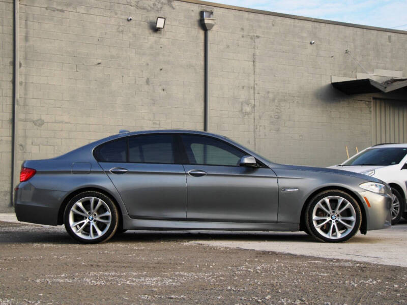 2011 BMW 5 Series 550i xDrive