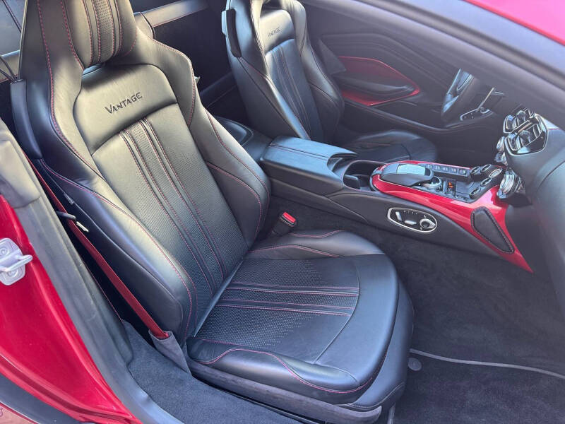 2019 Aston Martin Vantage