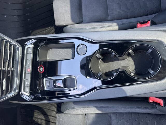 2023 Audi e-tron GT quattro Premium Plus