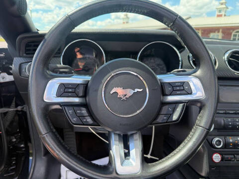2015 Ford Mustang V6