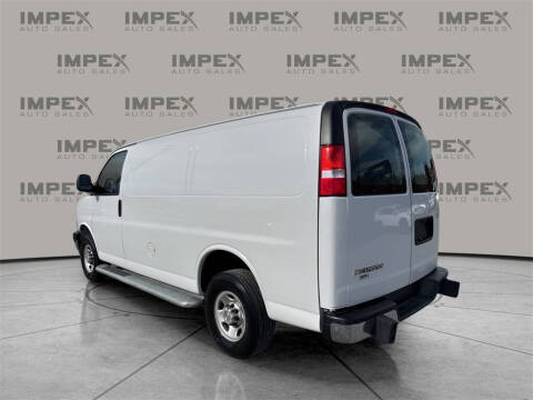 2023 Chevrolet Express 2500