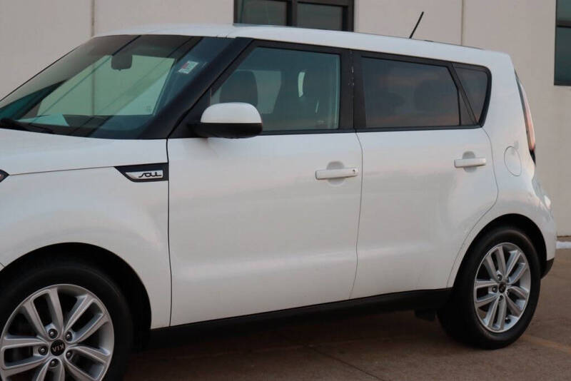 2019 Kia Soul +