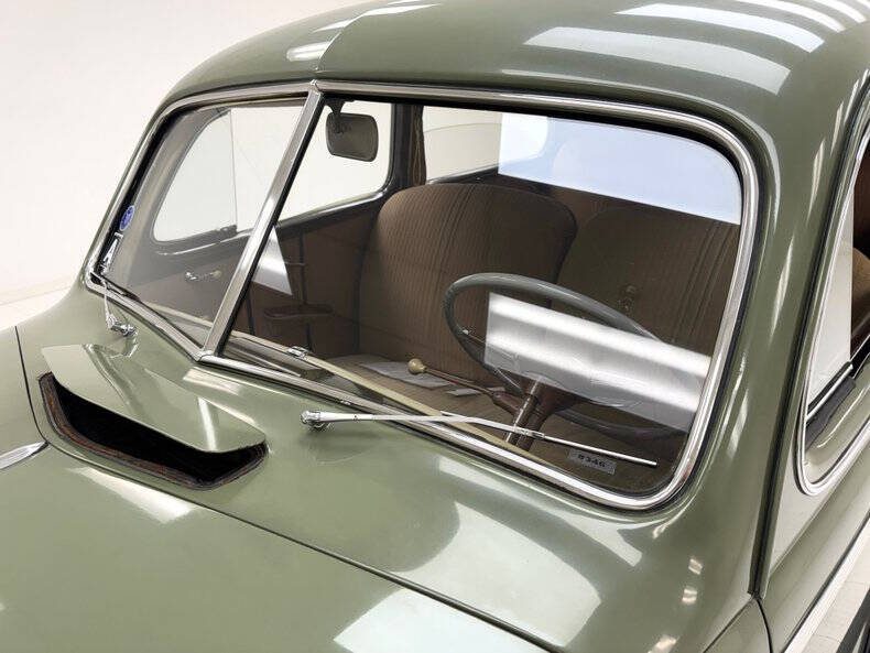 1941 Ford Super Deluxe