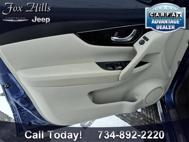 2017 Nissan Rogue Sport SV