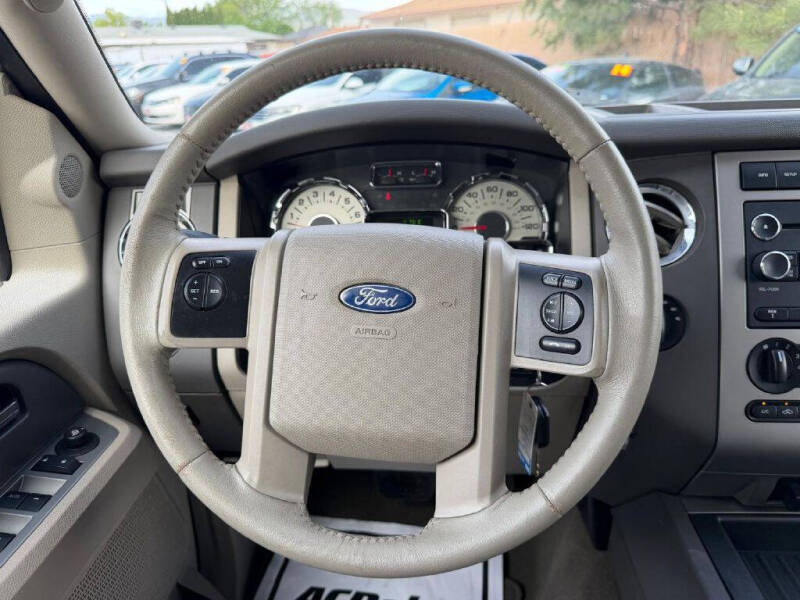 2013 Ford Expedition XLT