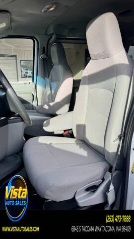 2013 Ford E-Series E-350 SD XLT