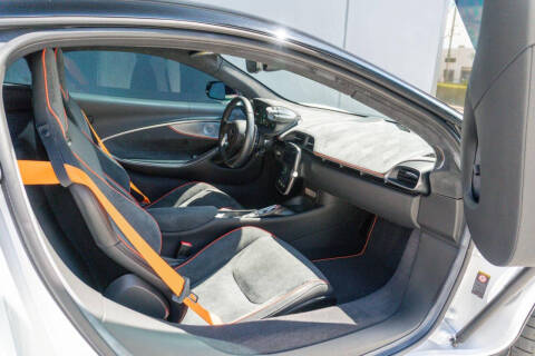 2023 McLaren Artura