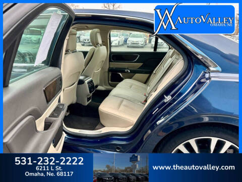 2017 Lincoln Continental Select