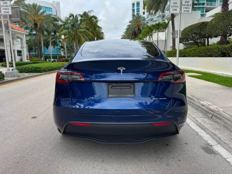 2024 Tesla Model Y Long Range