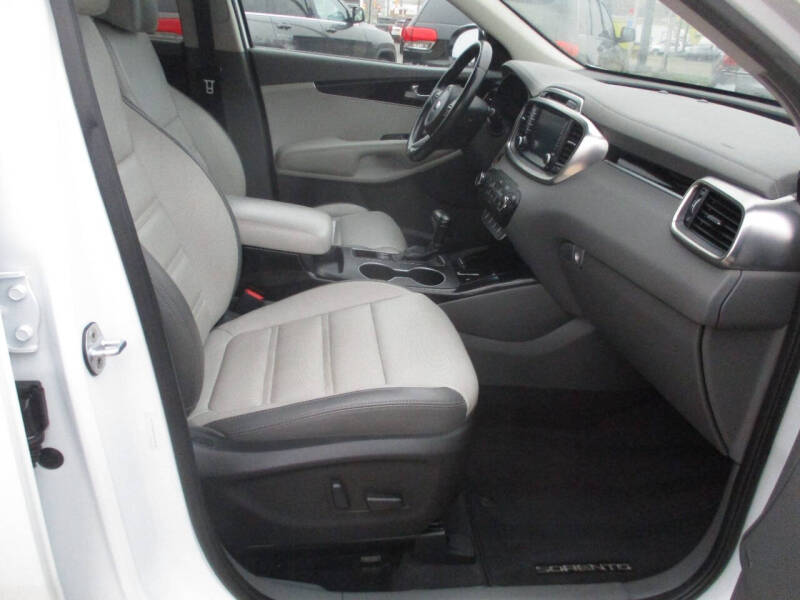 2017 Kia Sorento SX V6