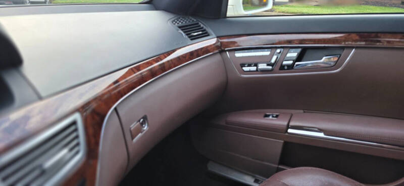 2012 Mercedes-Benz S-Class S 550 4MATIC