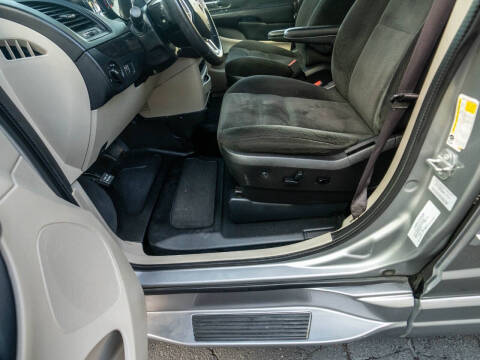 2016 Dodge Grand Caravan SXT Plus