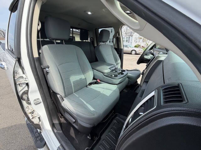 2013 RAM 1500 SLT