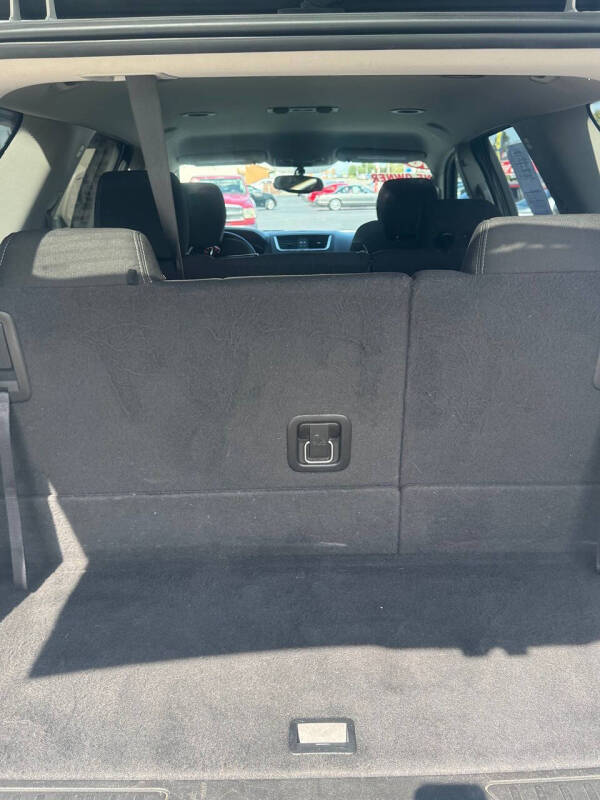 2016 GMC Acadia SLE-1