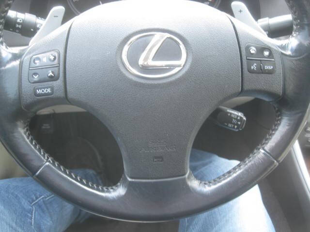 2010 Lexus IS 250 photo 26