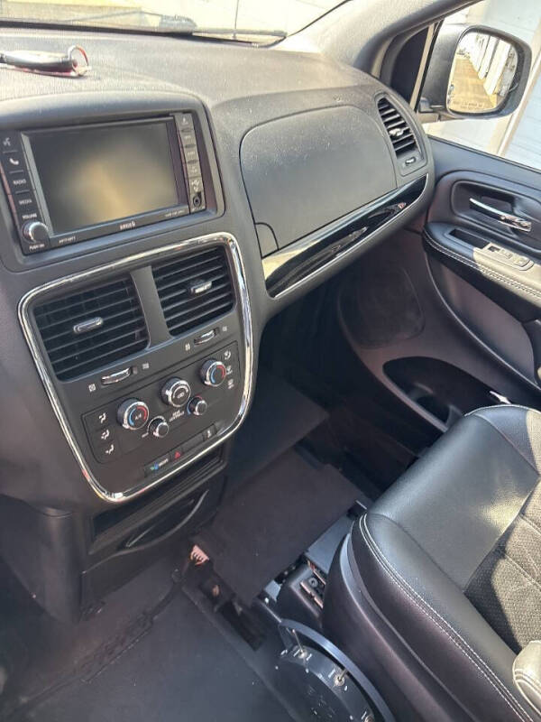 2015 Dodge Grand Caravan SXT Plus