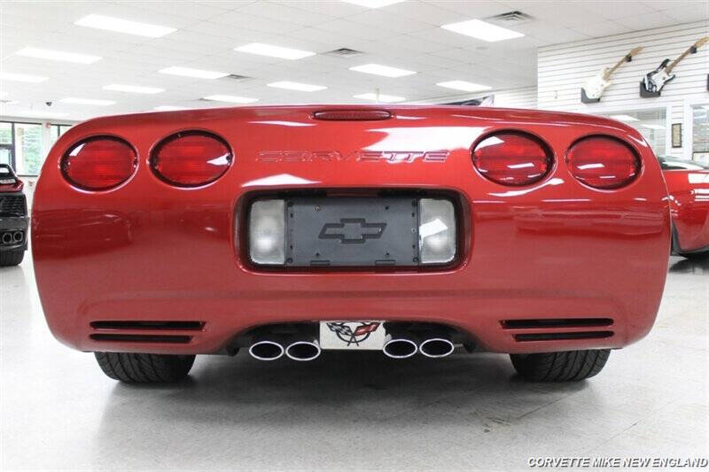 2004 Chevrolet Corvette 22