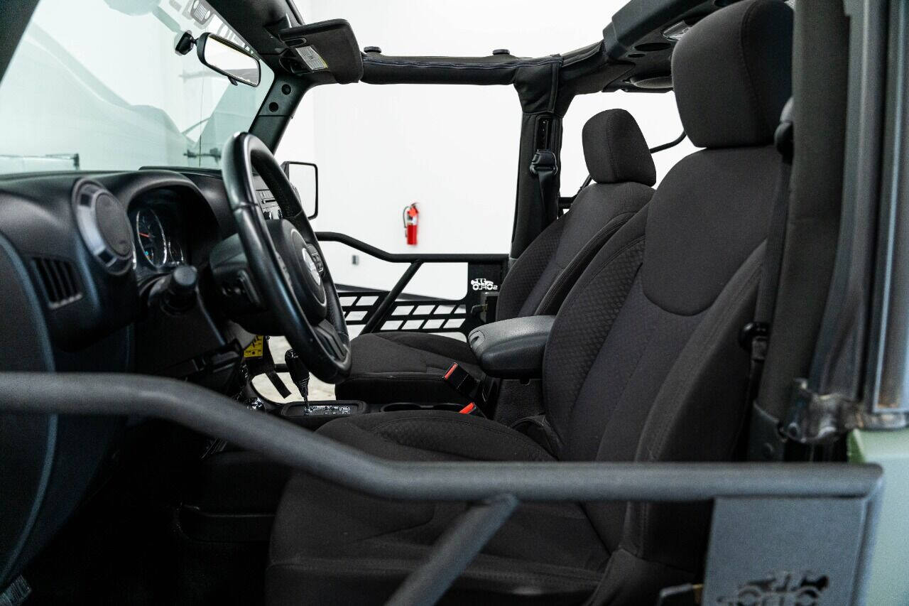 2013 JEEP Wrangler SUV / Crossover - $24,999