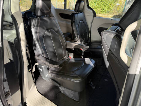 2018 Chrysler Pacifica Touring L Plus