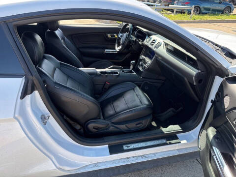 2022 Ford Mustang EcoBoost Premium
