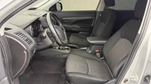 2024 Mitsubishi Outlander Sport ES