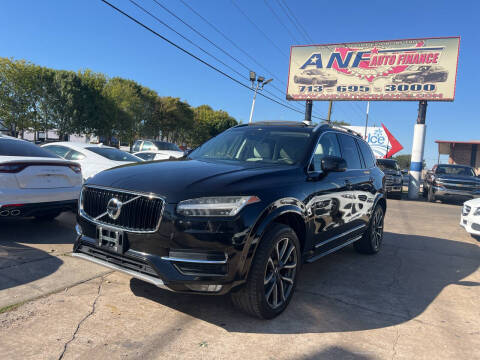 2016 Volvo XC90 T6 Momentum