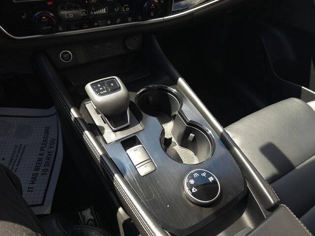 2022 Nissan Rogue SL