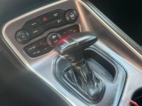 2020 Dodge Challenger SXT