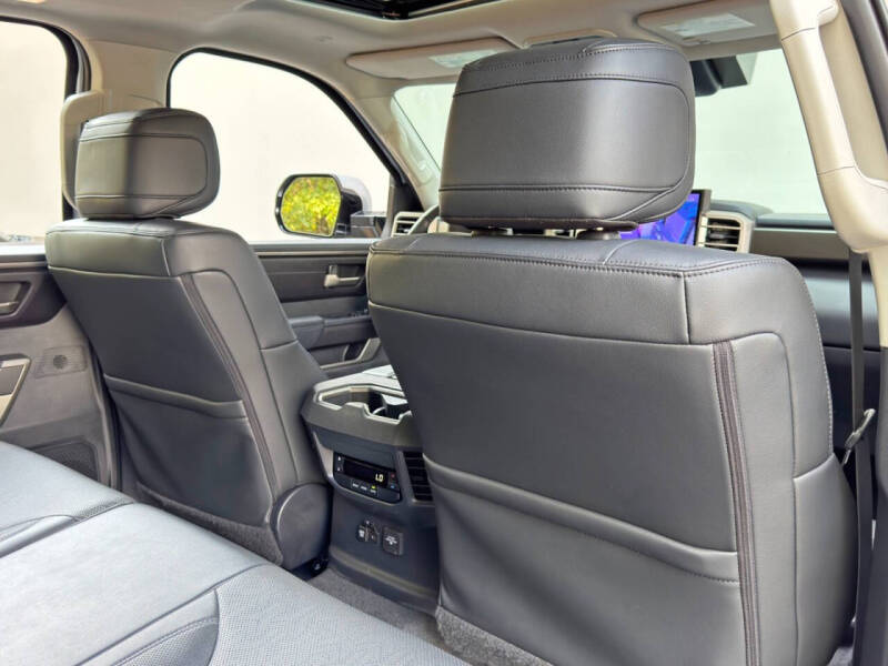 2023 Toyota Sequoia SR5