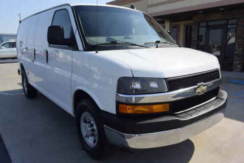 2022 Chevrolet Express 2500