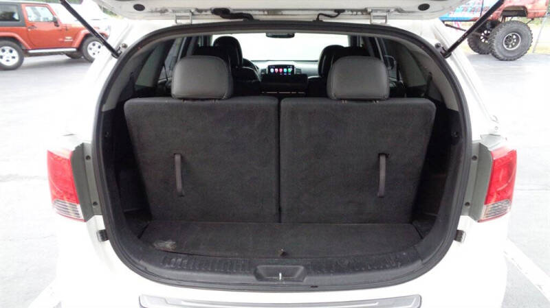 2011 Kia Sorento SX