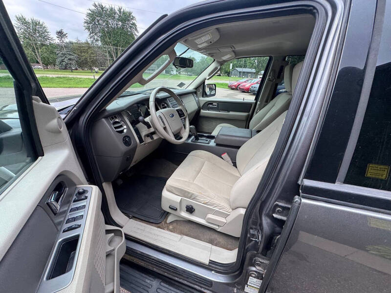 2011 Ford Expedition XLT